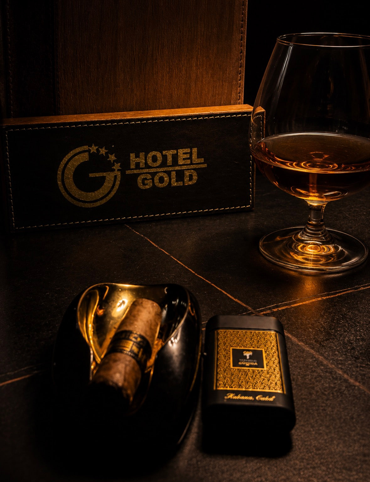 Hotel Gold lounge — večernji detalj